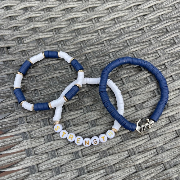 Nautical heishi bracelet stack, anchor bracelet stack, nautical stretch bracelet - Picture 1 of 5